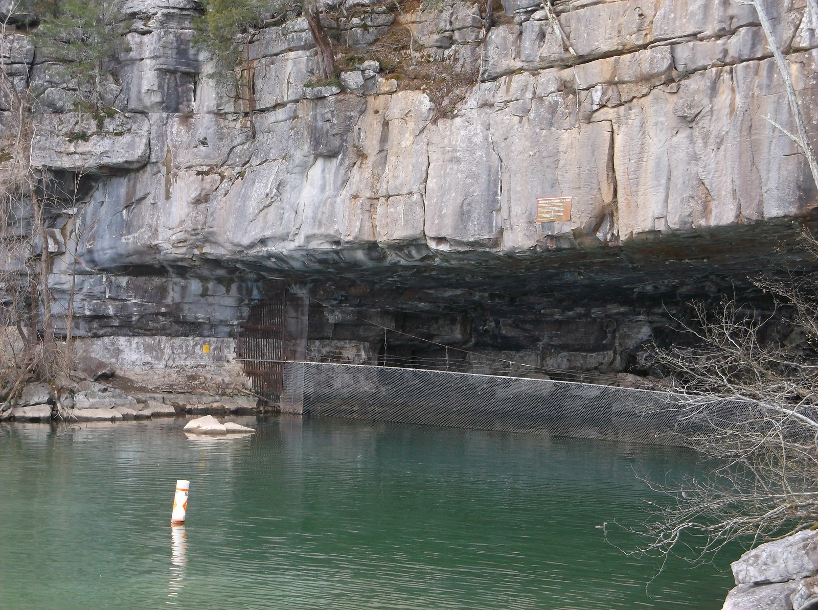 Entrance to Nickajack Cave